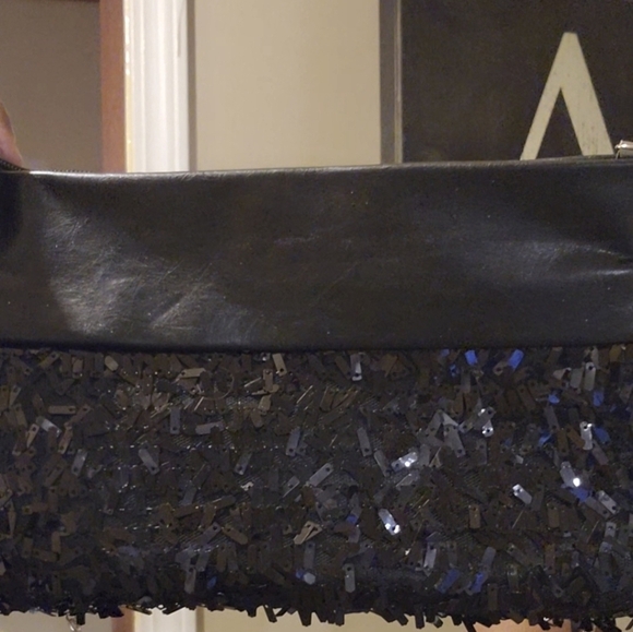 sequin chain pleather handbag - Picture 7 of 7